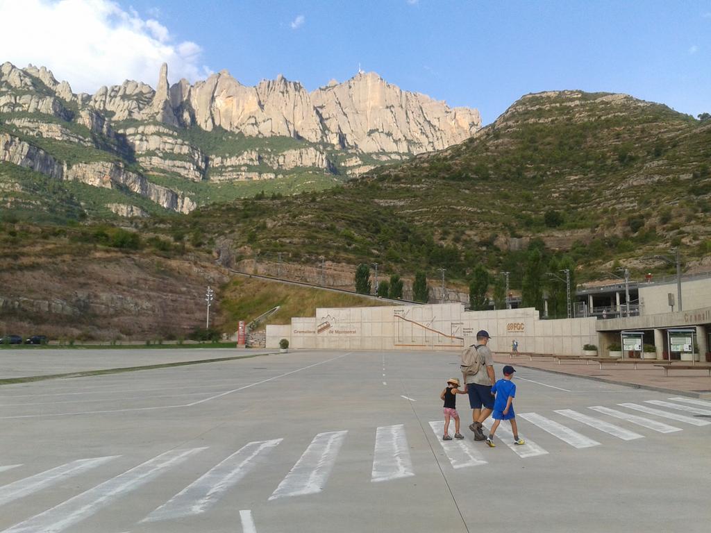 Monistrol de Montserrat Apartments Mo מראה חיצוני תמונה
