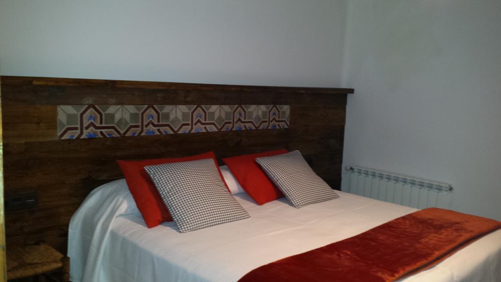 Monistrol de Montserrat Apartments Mo מראה חיצוני תמונה