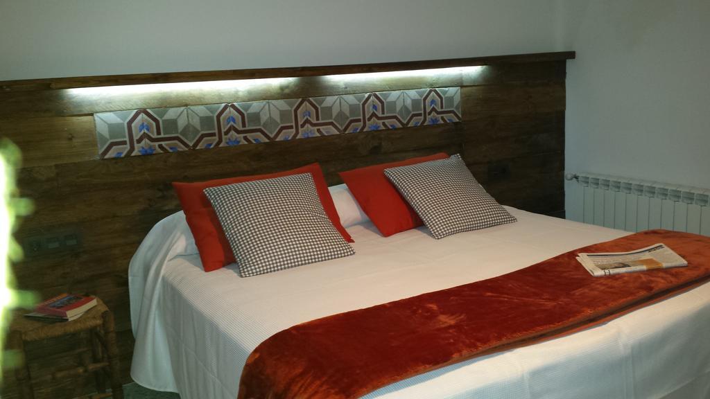 Monistrol de Montserrat Apartments Mo מראה חיצוני תמונה